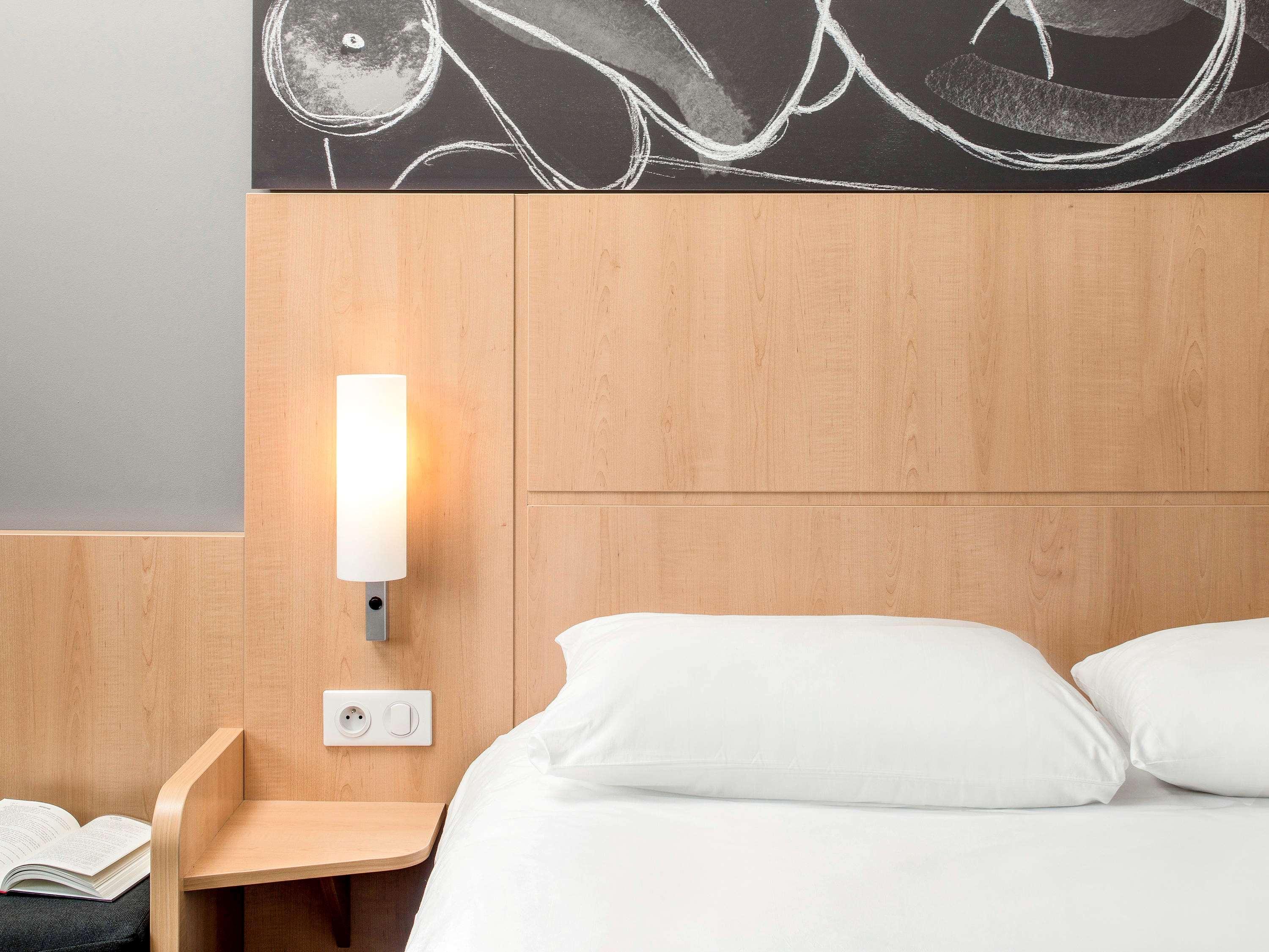 Ibis Montceau Les Mines Hotel Ngoại thất bức ảnh