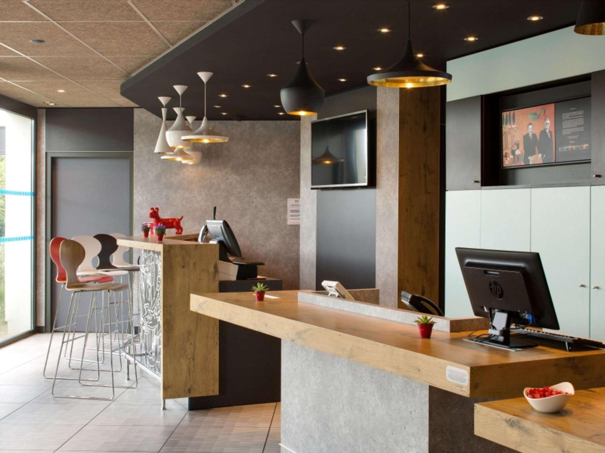 Ibis Montceau Les Mines Hotel Ngoại thất bức ảnh